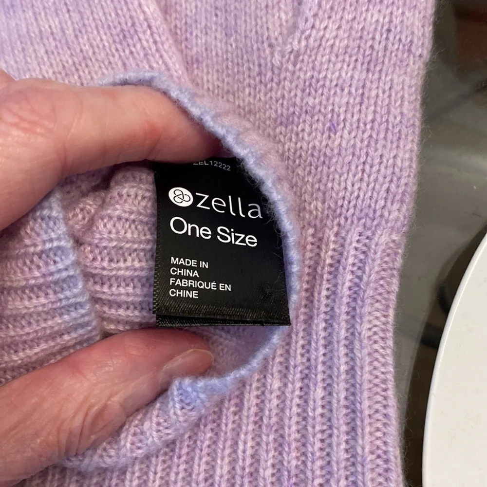 ZELLA NWOT 100% Cashmere Gloves in Sweet Lilac ~ Never Worn